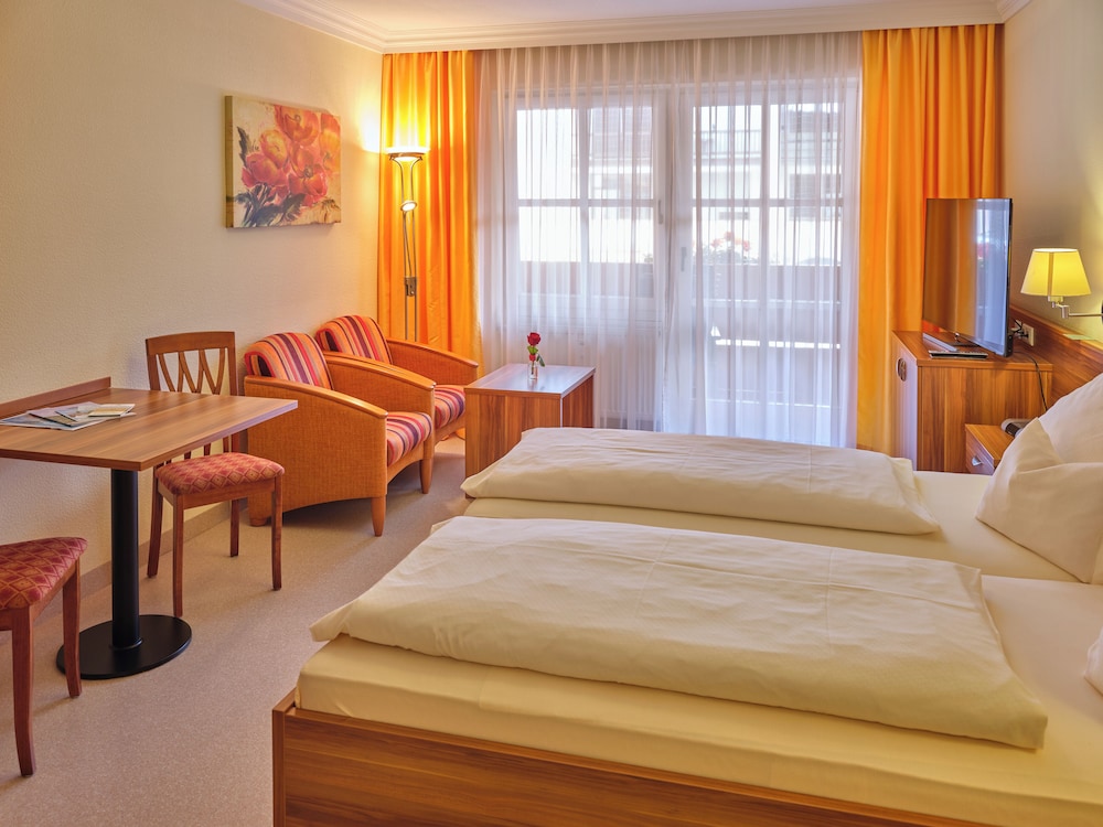 Comfort Double Room, 1 Double Bed, Private Bathroom, Courtyard View photo 2