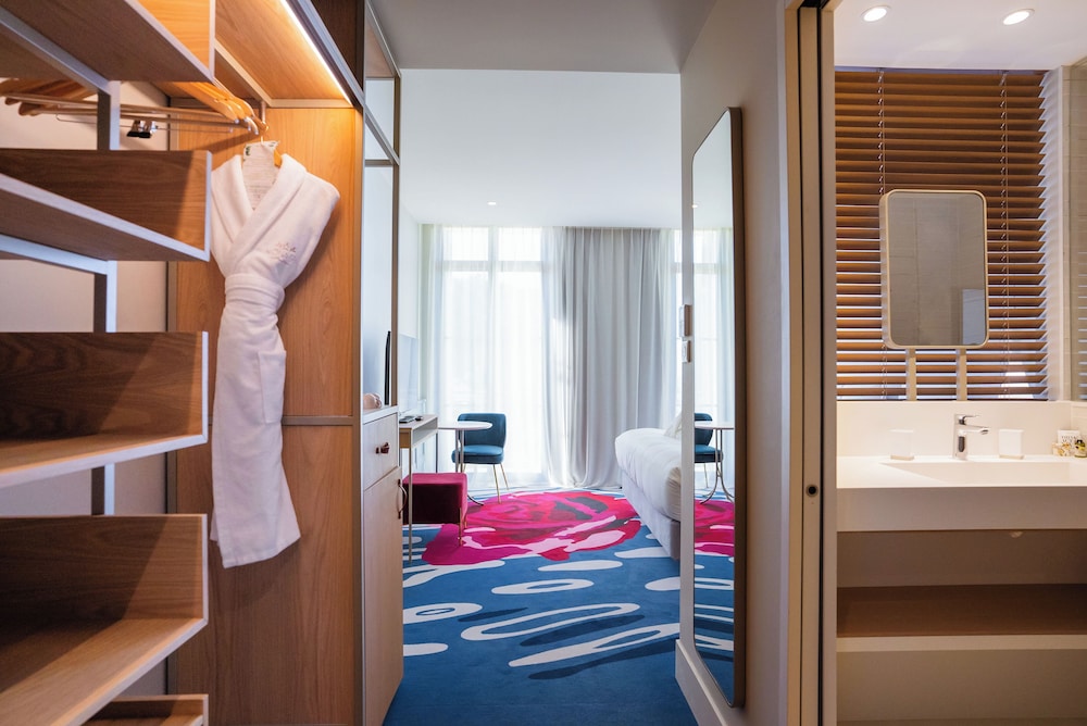 Family Room, Multiple Beds, Non Smoking, Sea View - Photo 2