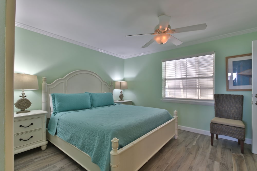 Tradewinds Bayfront 1 Bedroom photo 1