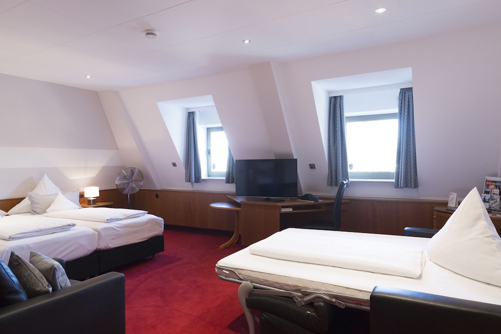 Triple Room - Photo 2