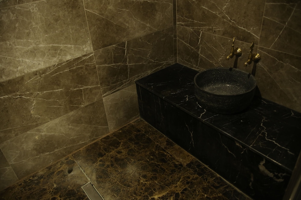 Comfort Room - Photo 4