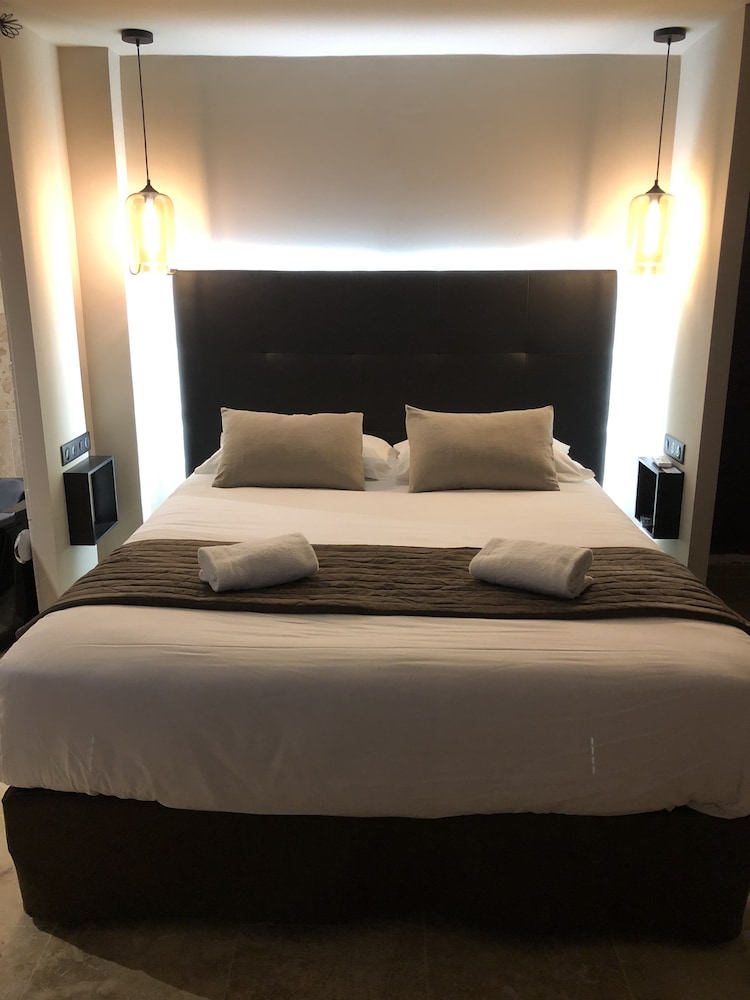 Deluxe Double Room, Hot Tub photo 3