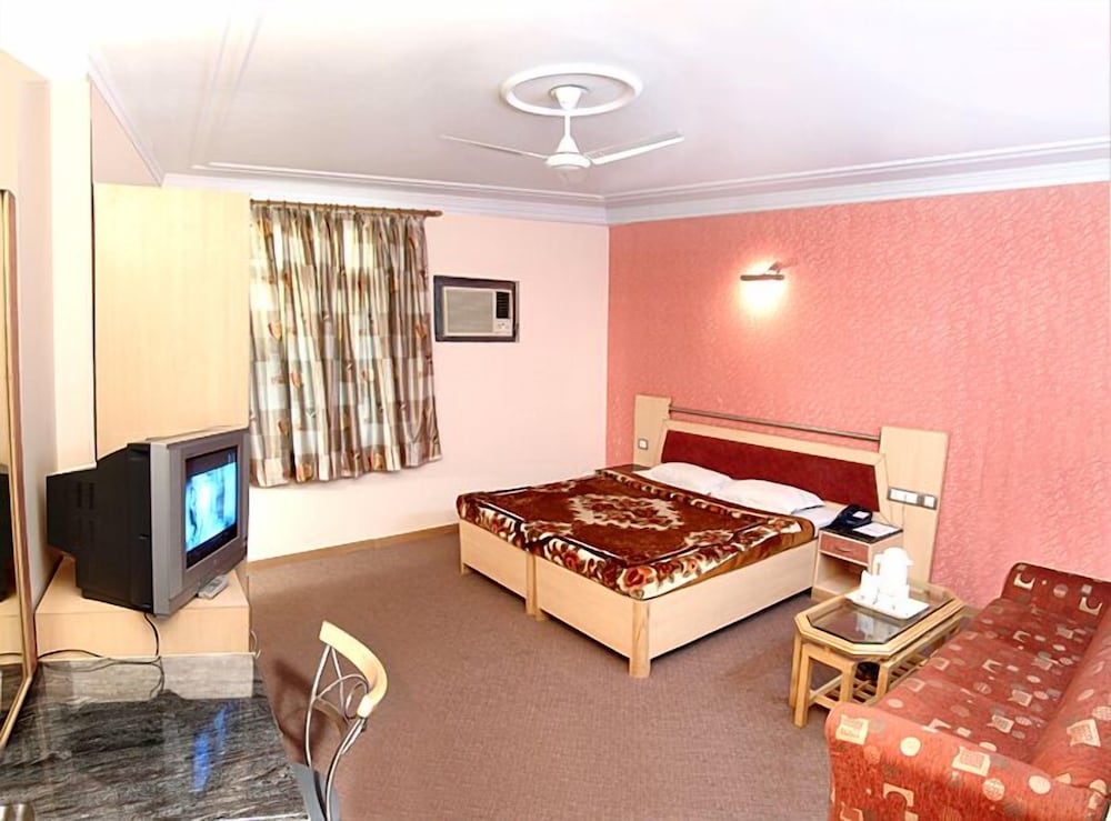 Super Deluxe Room