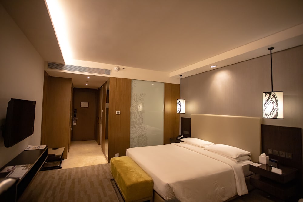 Club Room, 1 King Bed photo 1