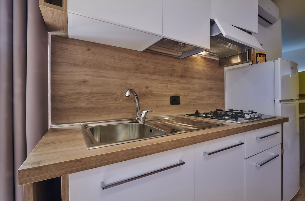 Family Studio, Kitchen, Ground Floor photo 2