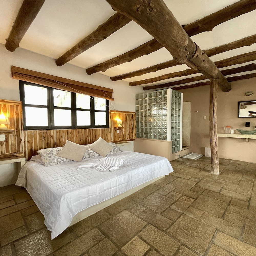 Junior Room, 1 King Bed, Balcony, Ocean View