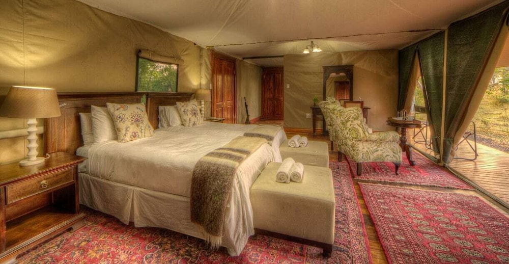 Luxury Tent photo 2