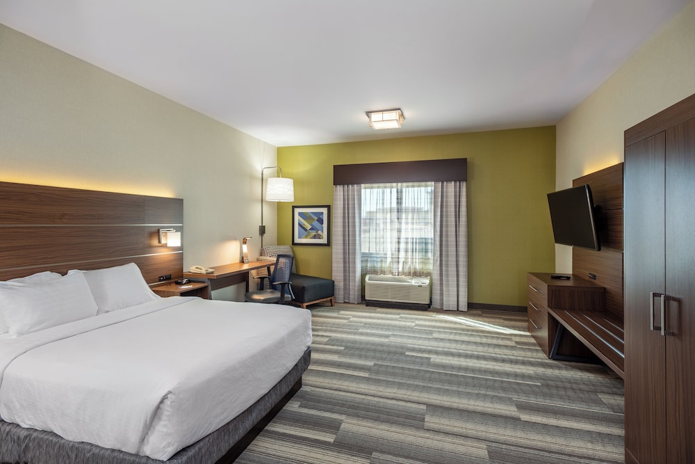 Standard Room, 1 Queen Bed, Roll-in Shower (Mobility) photo 1