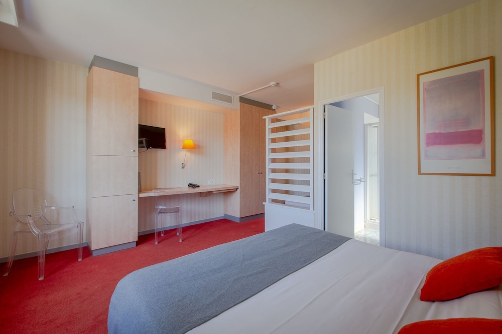 Comfort Triple Room photo 2