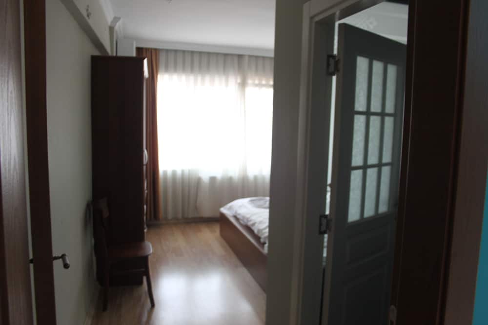 Quadruple Room, Private Bathroom photo 2
