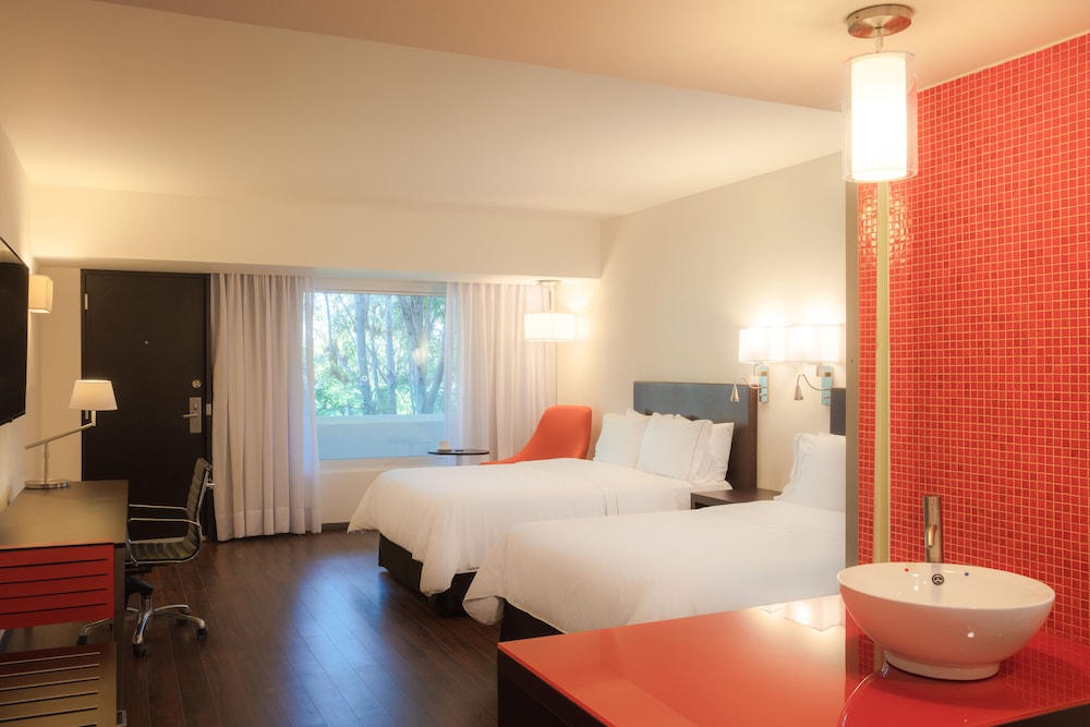Deluxe Room, 2 Double Beds - Photo 1