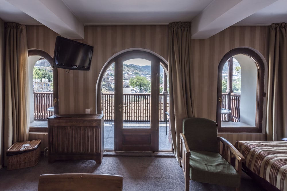 Superior Double Room, 1 King Bed, City View photo 3