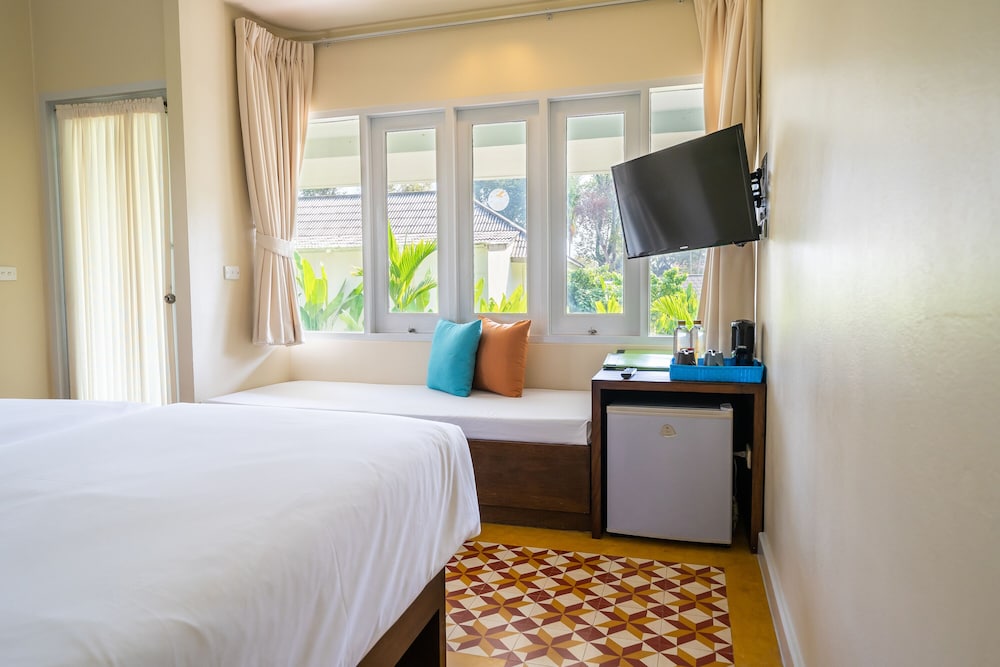 Deluxe Room - Photo 8
