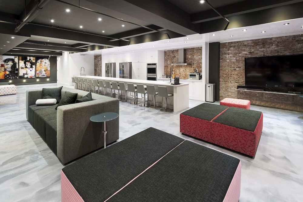 Presidential Loft, 4 Bedrooms, Non Smoking (Private 4 bedroom Loft 979)