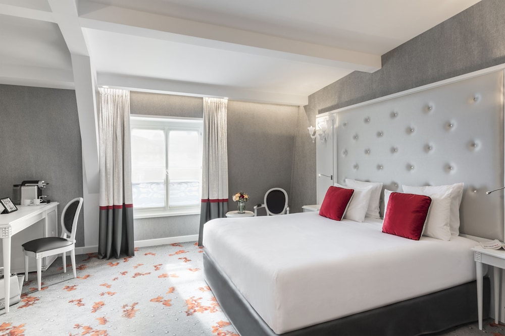 Executive Suite King Size Bed photo 1