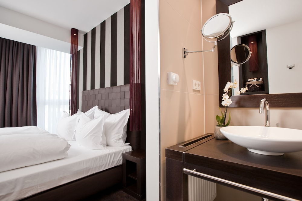 Apartment (Grande Suite) photo 2