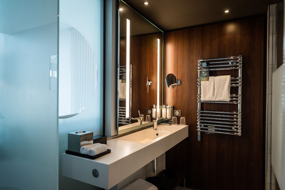 Chambre Exécutive (Hublot) Chambre Exécutive (Hublot)