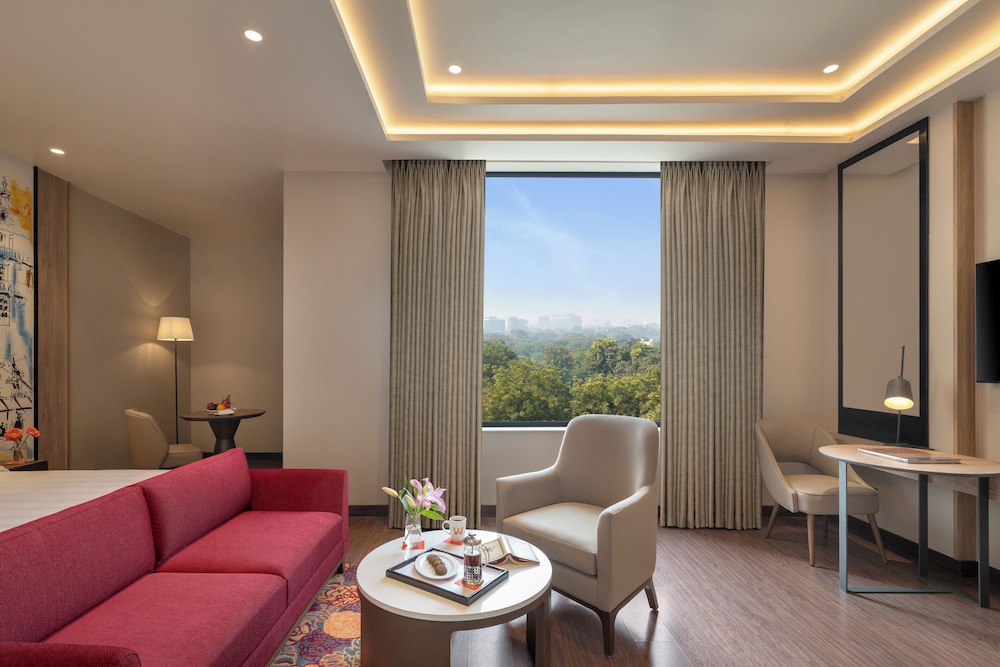 Suite, 1 Queen Bed