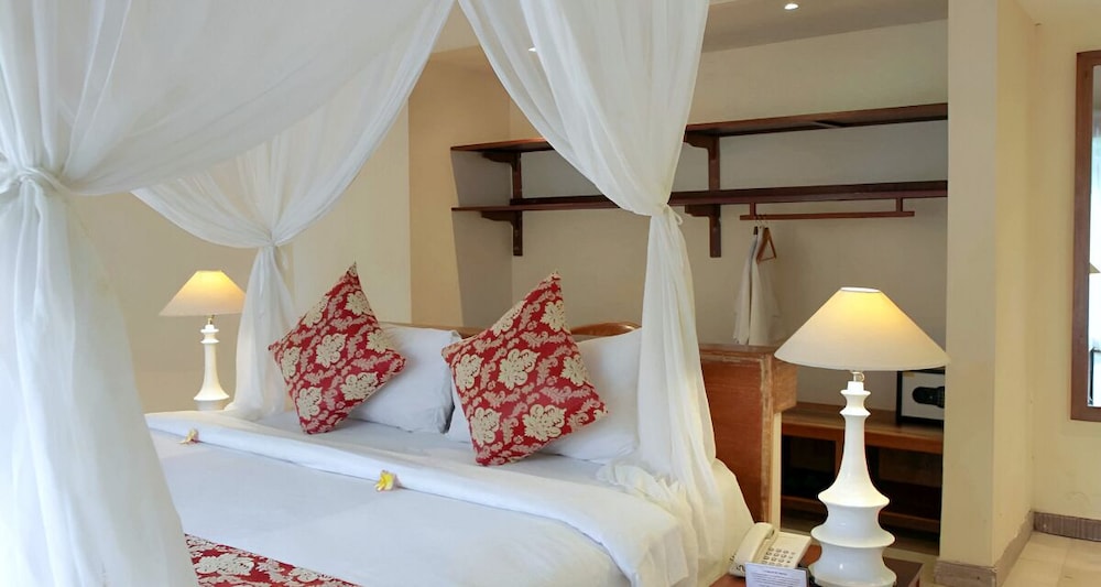 Family Villa, 2 Bedrooms, Pool View, Garden Area photo 3