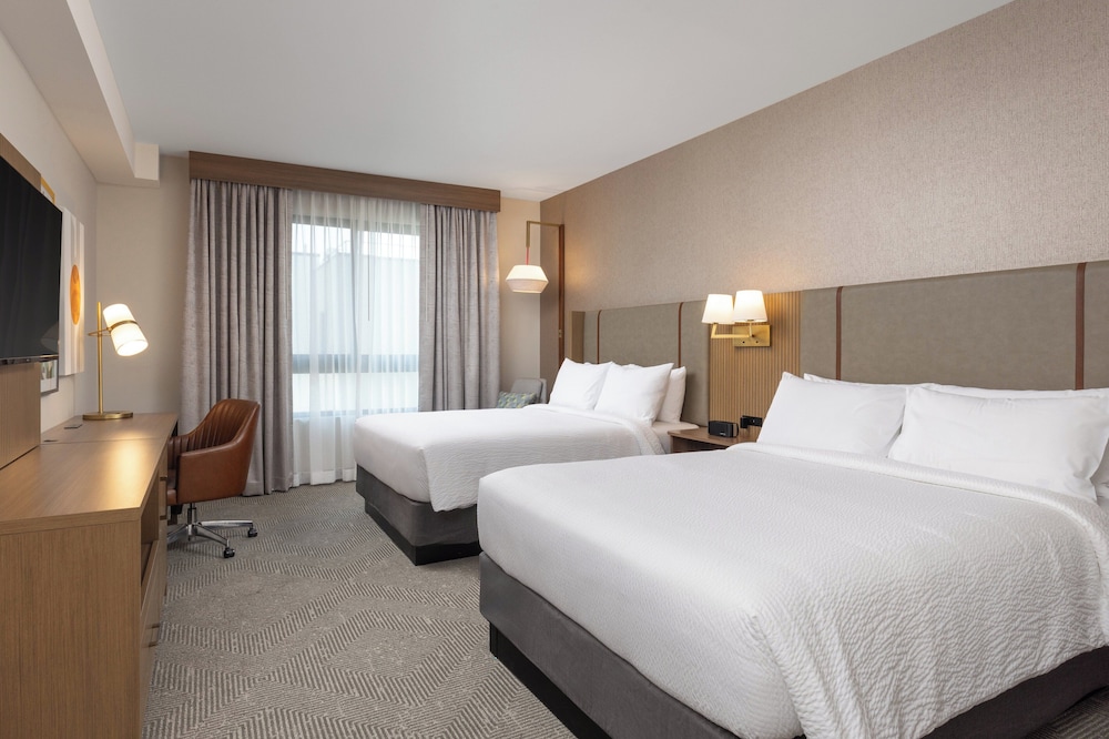 Standard Room, 2 Queen Beds, Accessible (Communications) - Photo 3