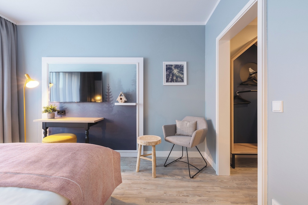 Premium Room, Multiple Beds (Up to 3 Adults) photo 2