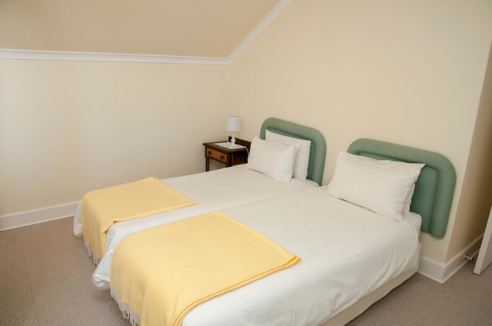 Comfort Townhome, Multiple Beds, Non Smoking, Partial Ocean View