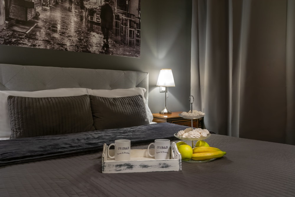 Deluxe Room, 1 Queen Bed photo 1