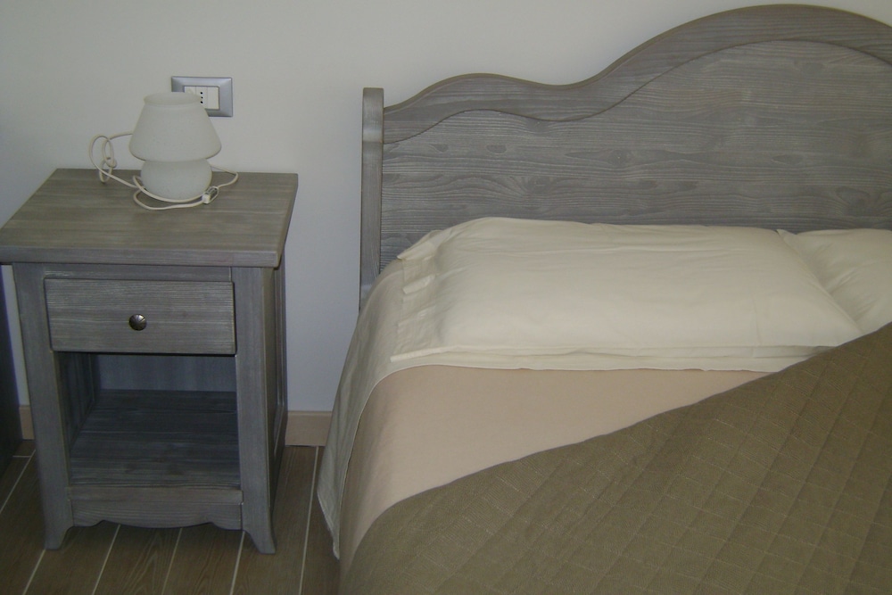 Double or Twin Room, Accessible, Mountain View photo 3