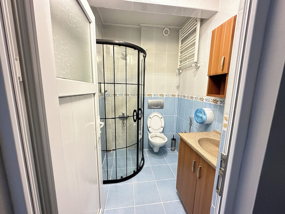 Standard Double or Twin Room photo 3