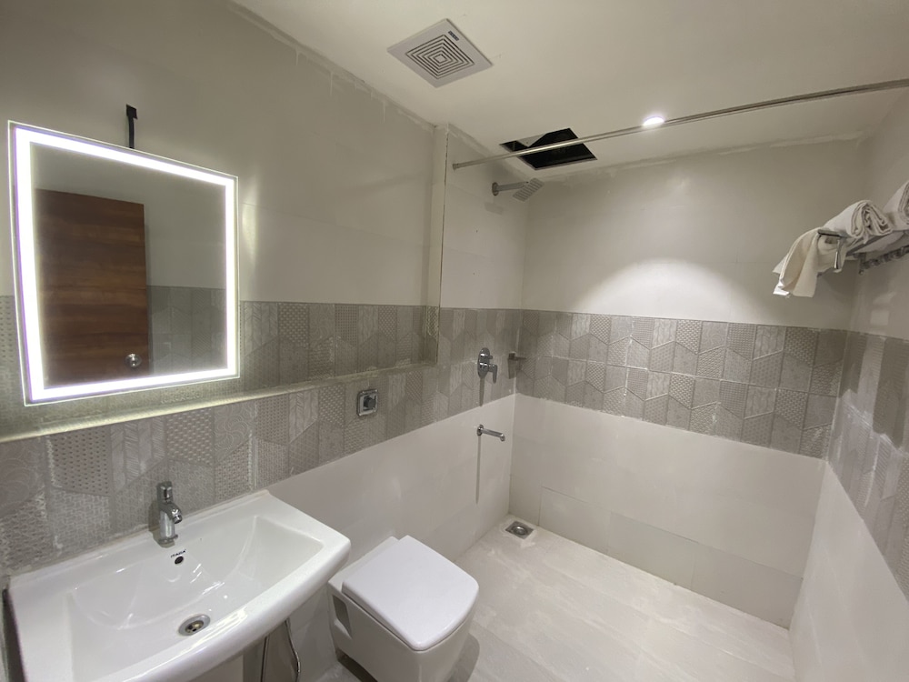 Superior Quadruple Room photo 2
