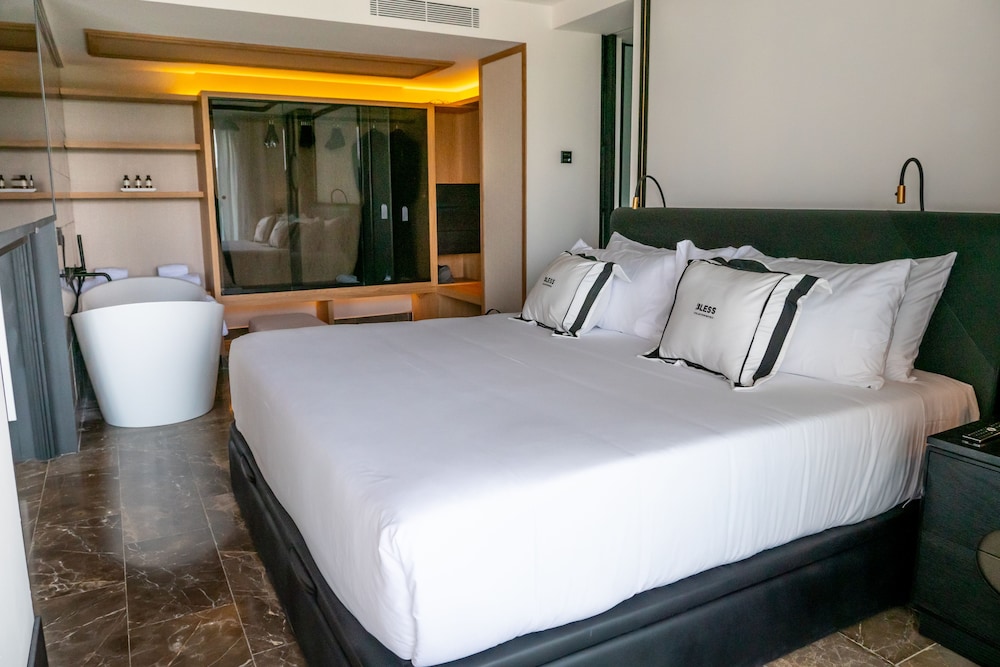Suite, Sea View - Photo 3