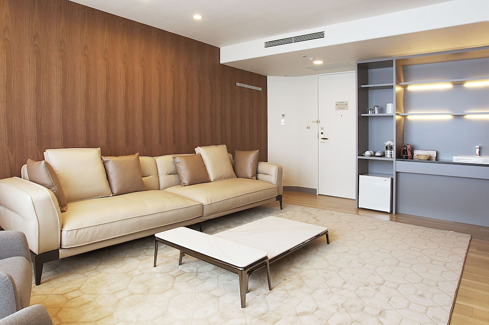 Executive Suite photo 2