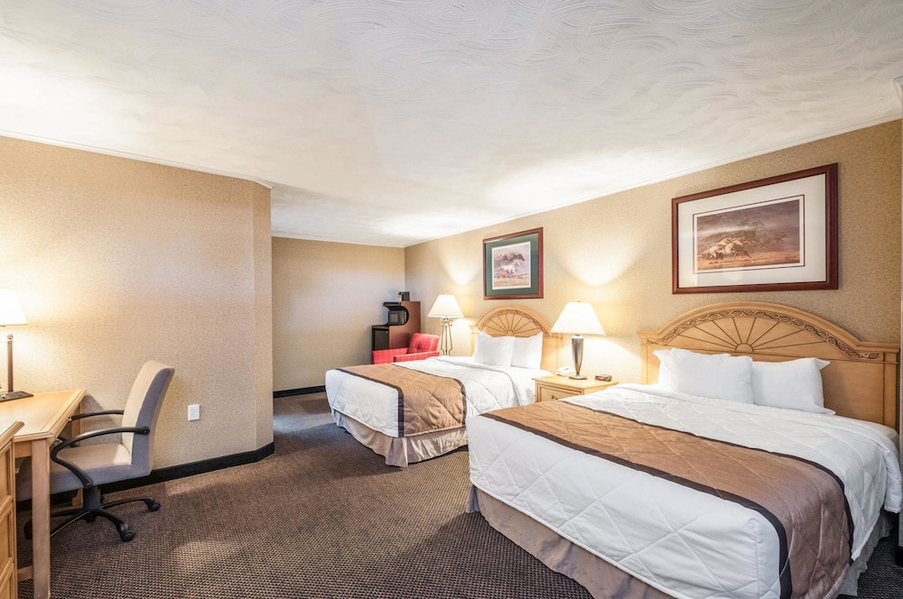 Standard Room, 2 Queen Beds, Smoking
