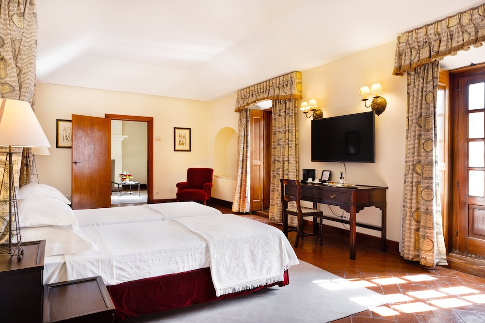 Suite - Photo 12