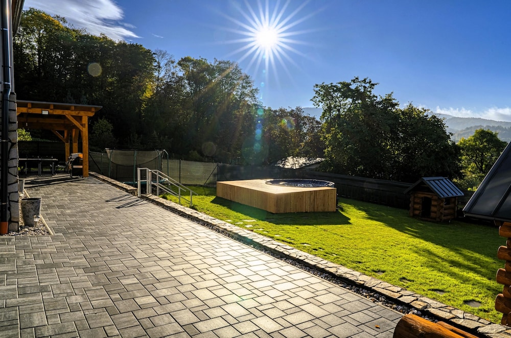 Villa photo 3