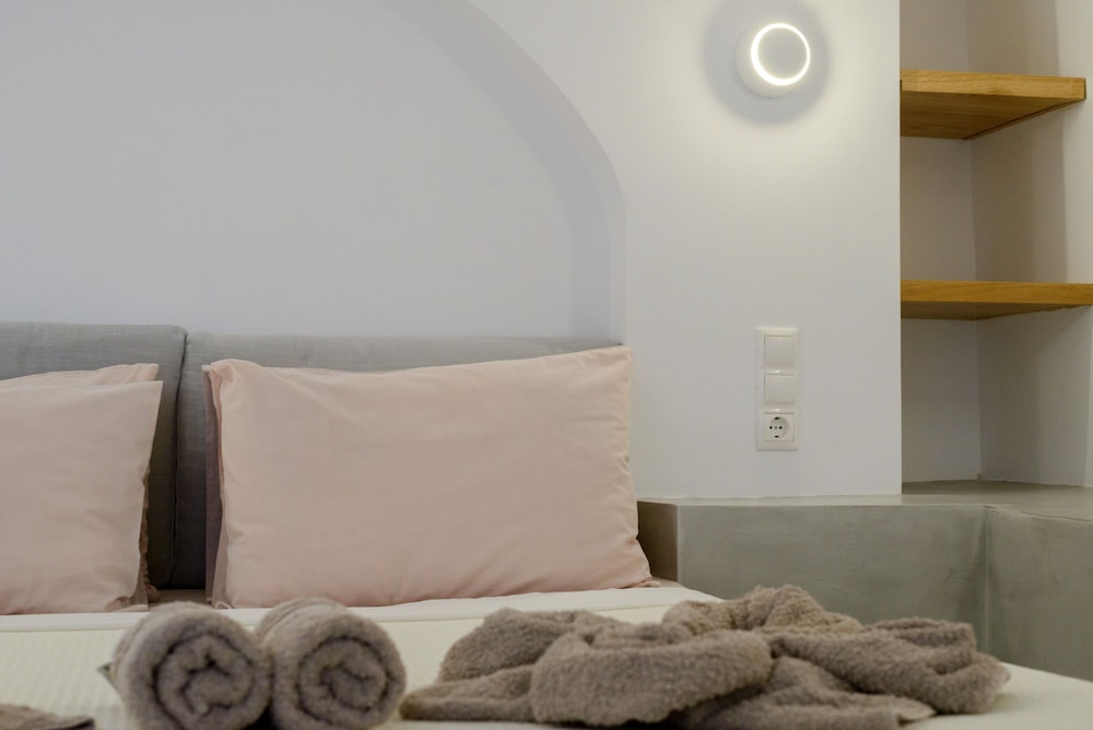 Superior Quadruple Room Sea View (Erato) photo 2