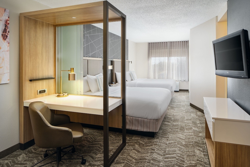Executive Studio, 2 Queen Beds