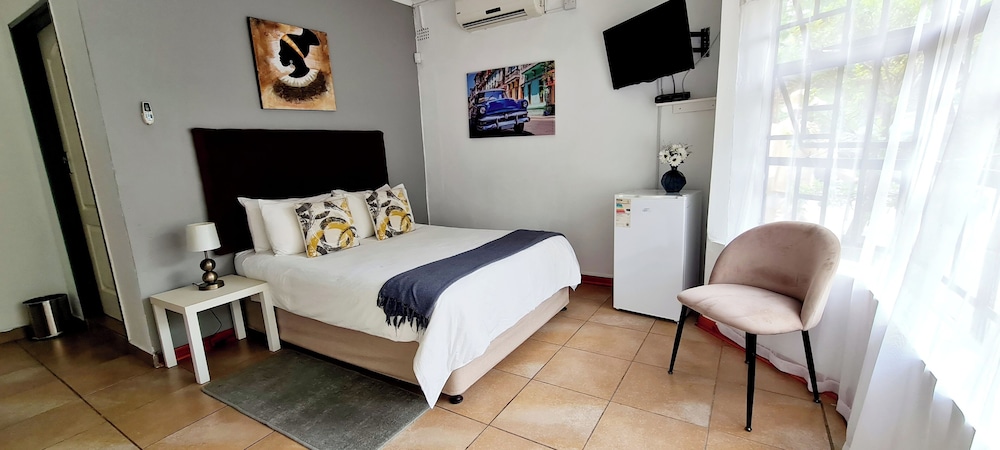 Standard Double Room, 1 Double Bed, Garden View photo 3