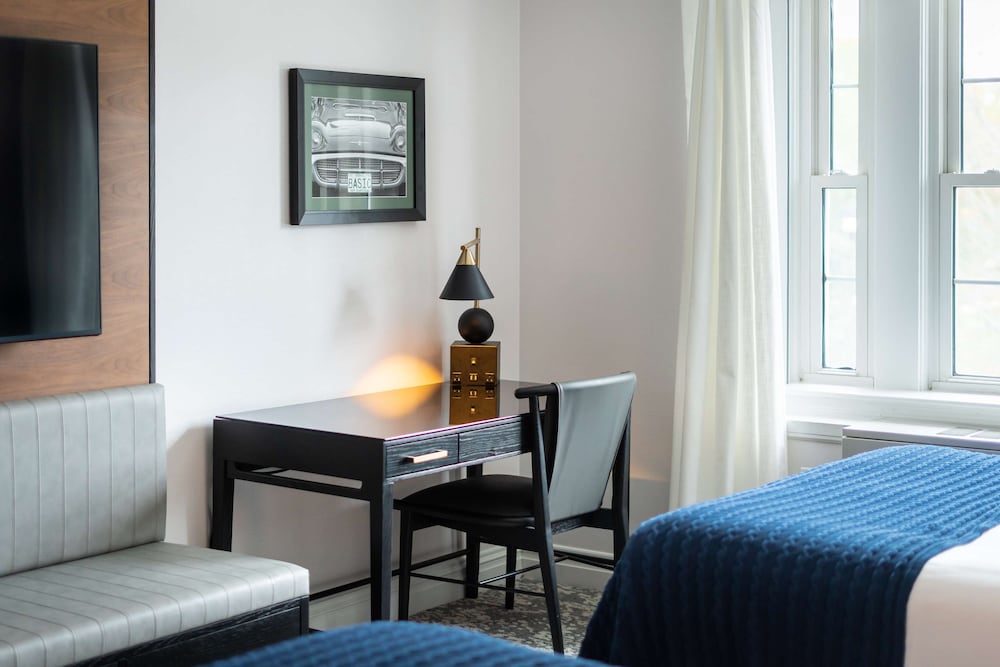 Classic Room, 2 Queen Beds - Photo 2