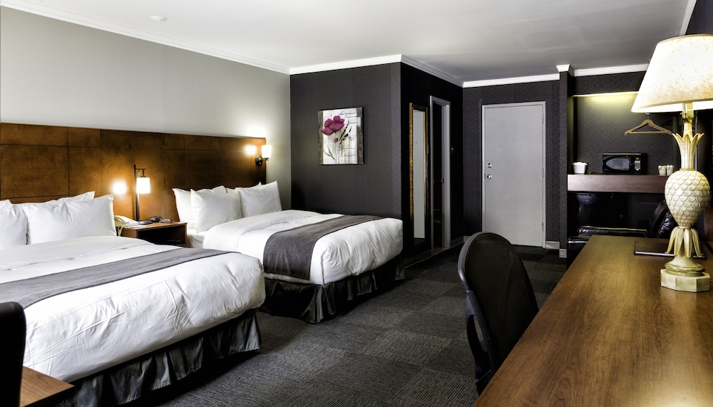 Standard Room, 2 Double Beds photo 1