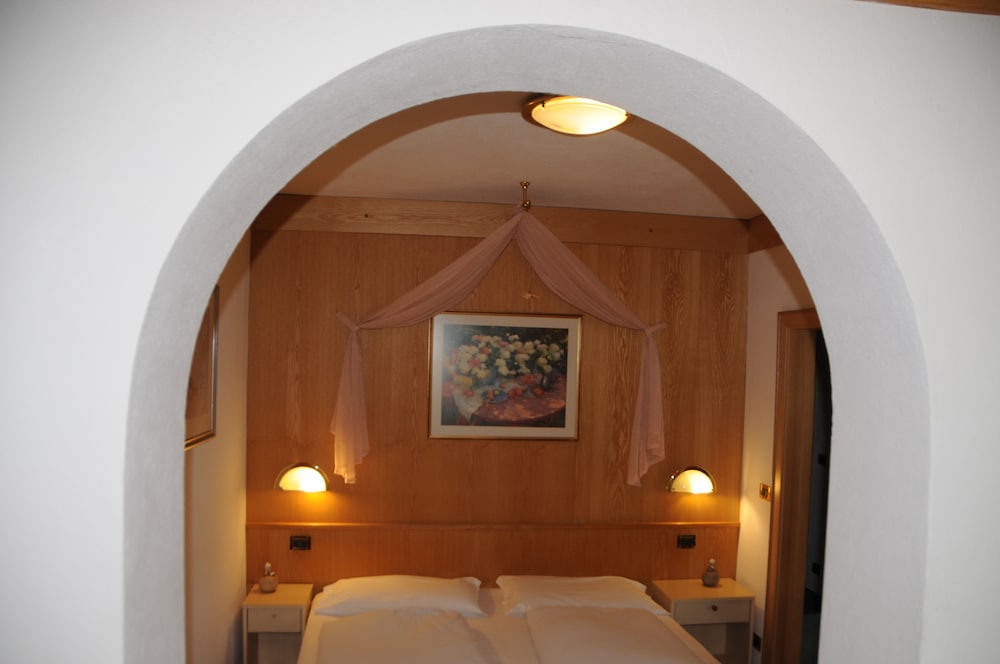 Deluxe Apartment, 2 Bedrooms (Silvia) photo 1