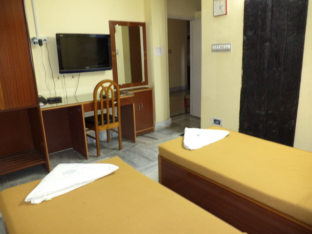 Deluxe Double Room Single Use, 1 Double Bed photo 3