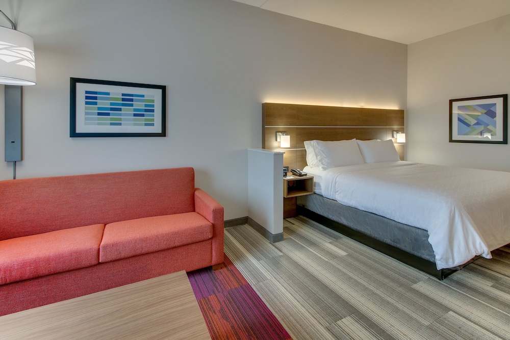 Suite, 1 Bedroom (Additional Living Area) - Photo 3
