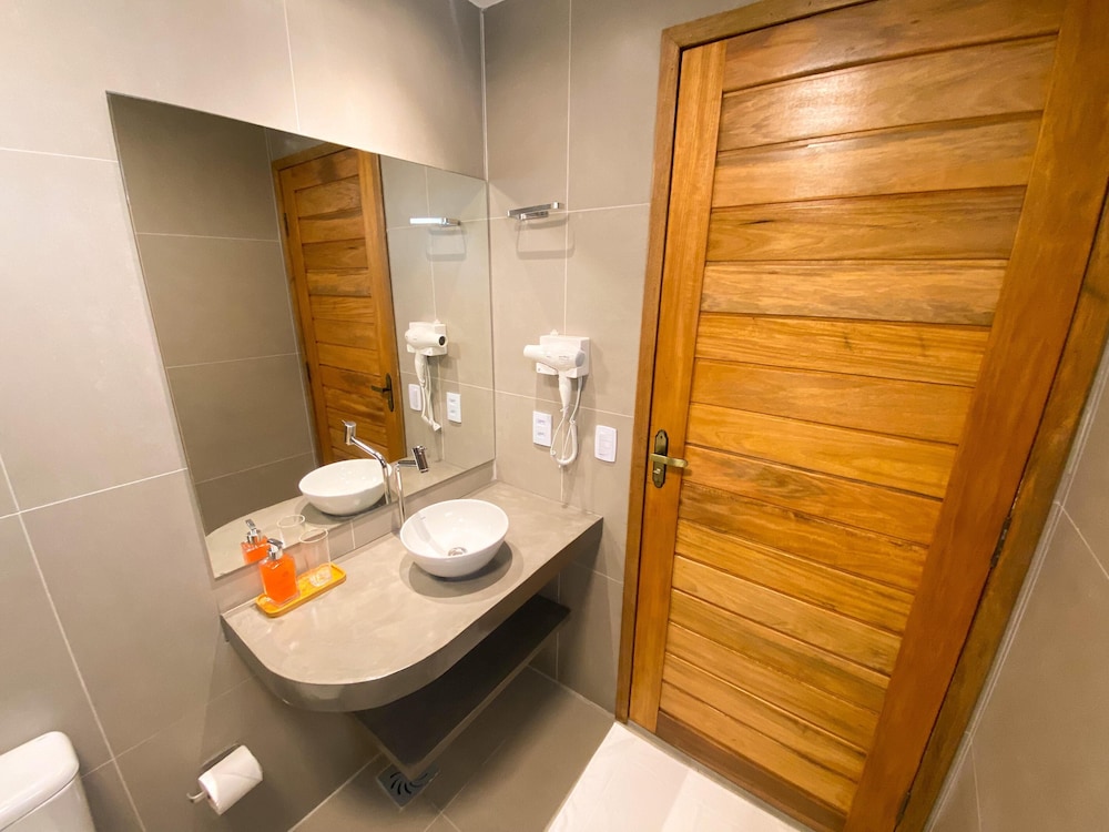 Comfort Room, Ground Floor