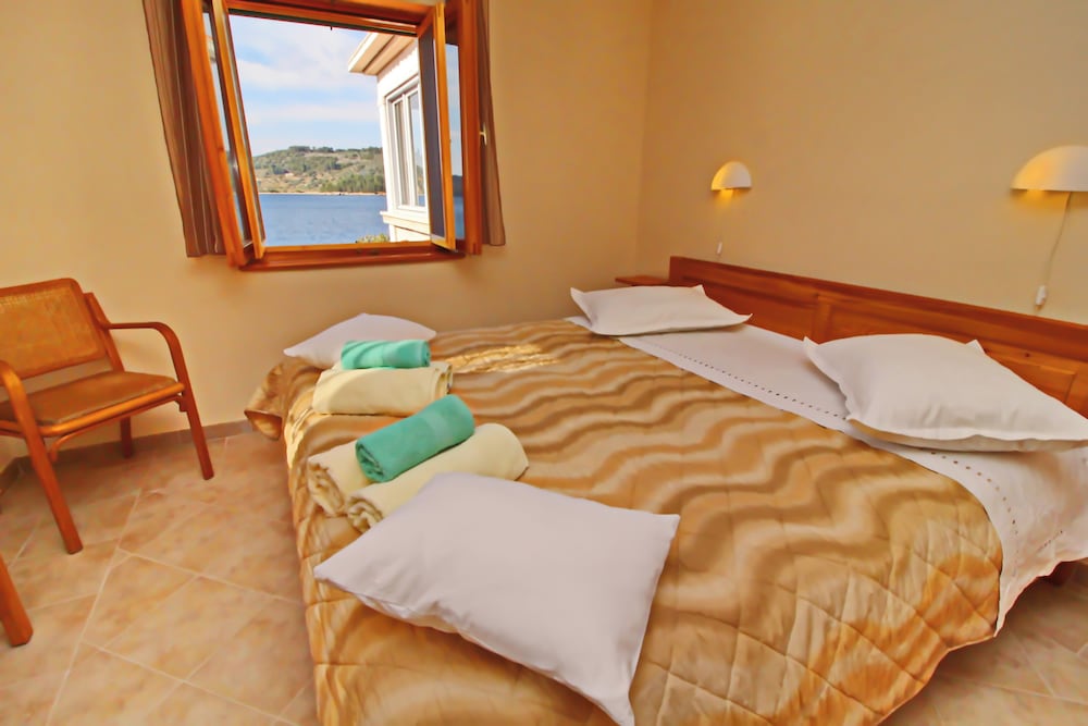 House (Holiday Home Katica - One Bedroom Hol) photo 1