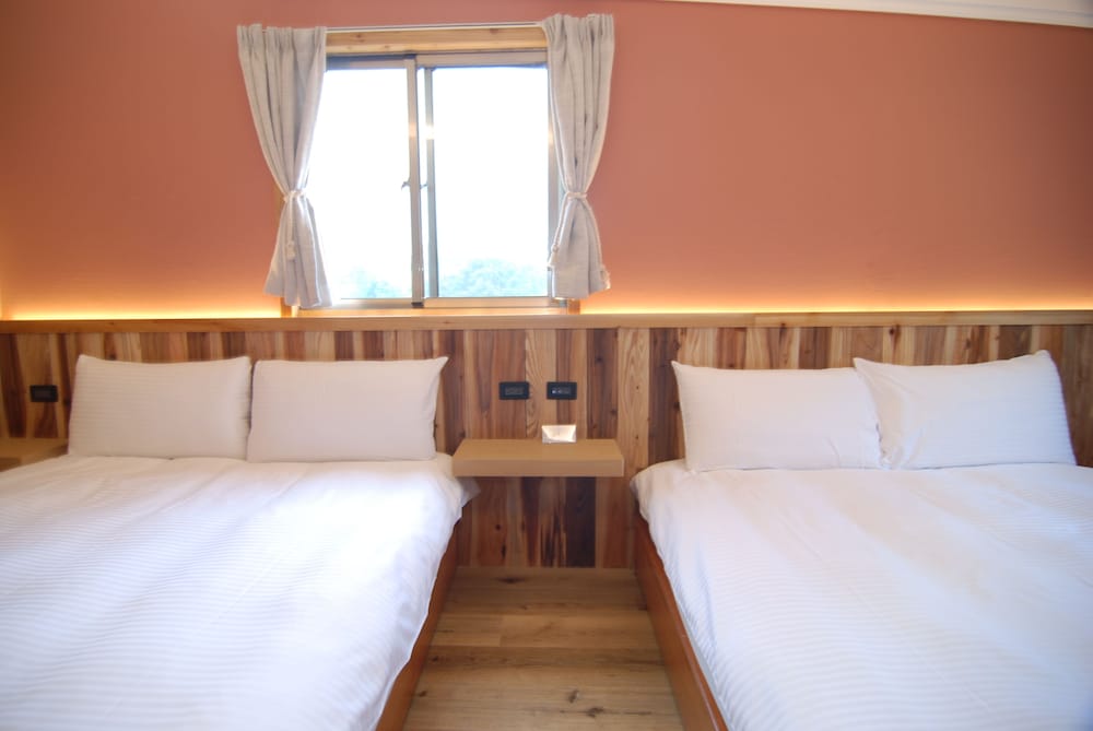 Twin Room, 2 Double Beds photo 2