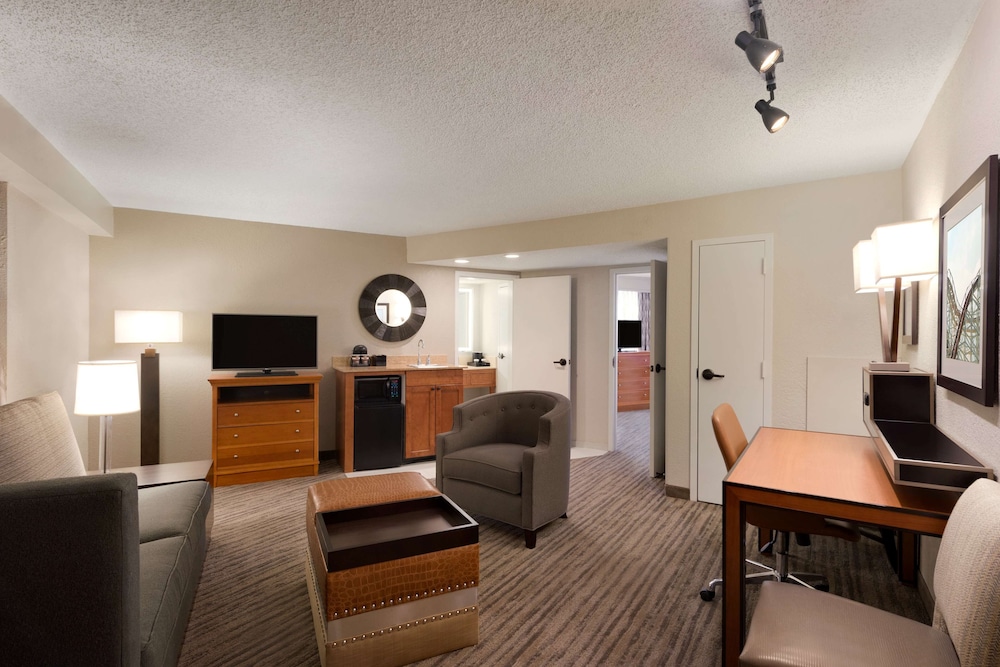 Premium Suite, 2 Double Beds, Non Smoking, Corner