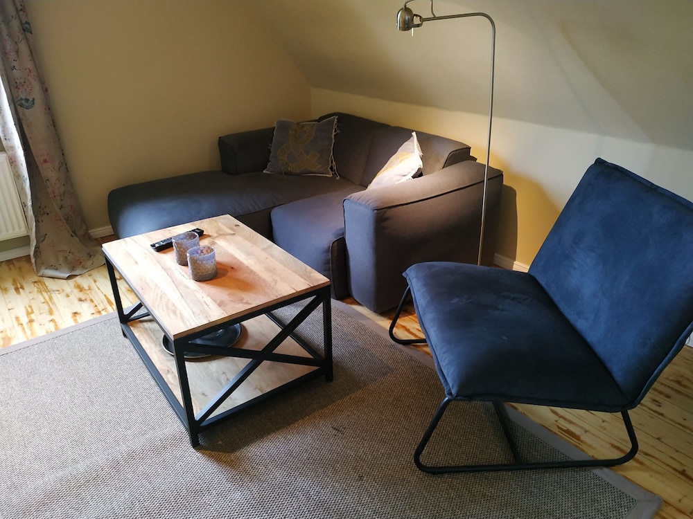 Apartment photo 2