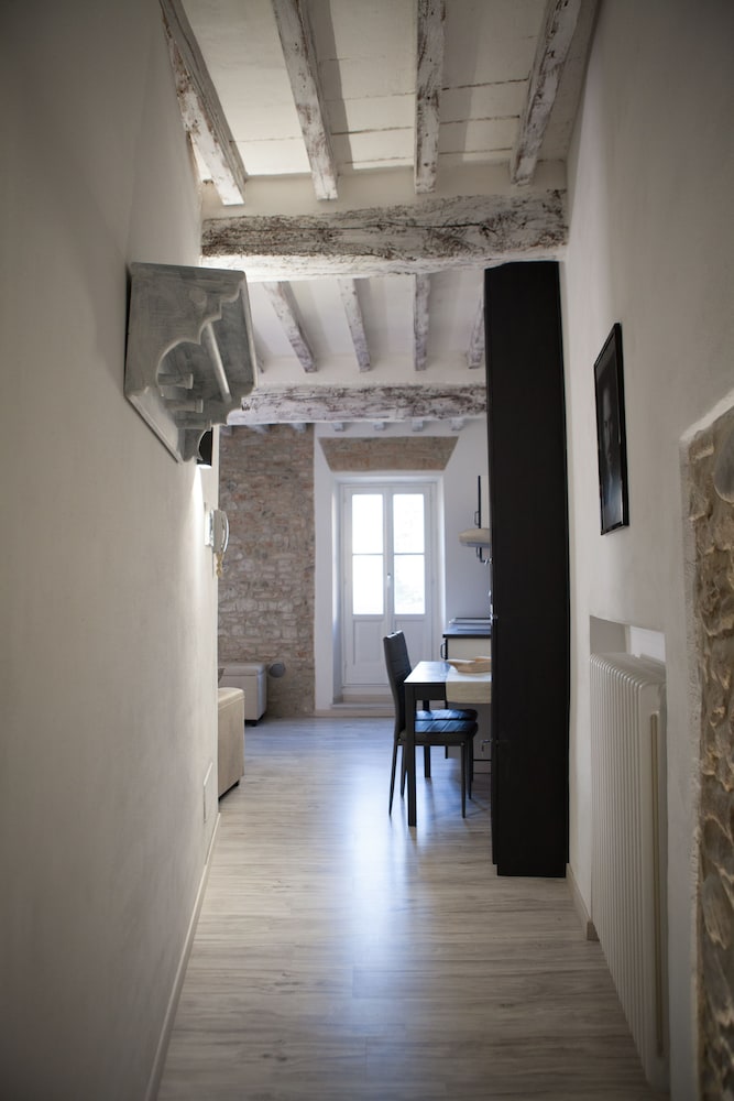 Deluxe Loft, 1 King Bed, Balcony, City View