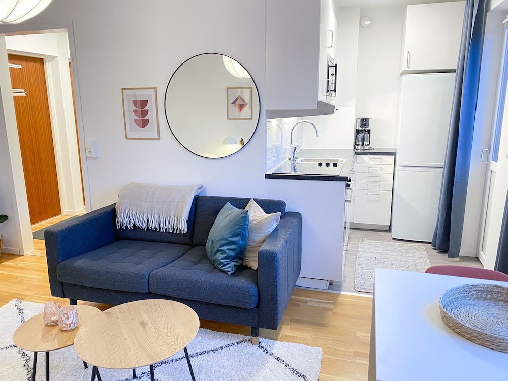 Basic Apartment photo 1